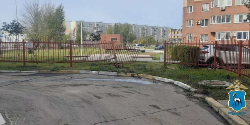 В Тольятти поймали водителя, протаранившего забор и скрывшегося после ДТП