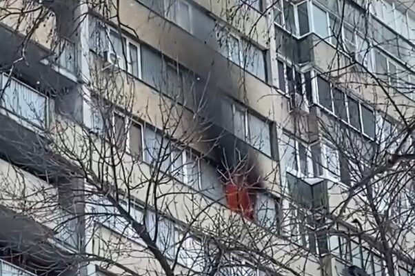 В Тольятти при пожаре в квартире погибли два человека