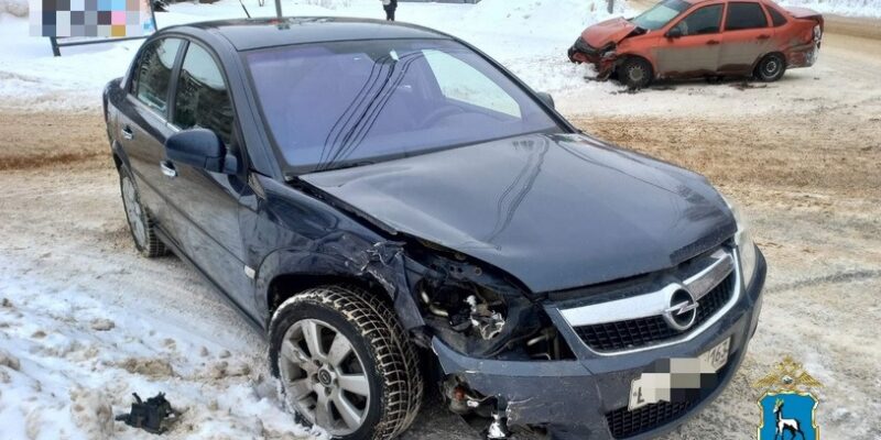 В аварии на перекрестке Тольятти пострадал человек