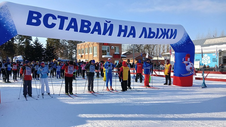 Тысячи жителей Тольятти присоединились к акции «Лыжня России-2024»
