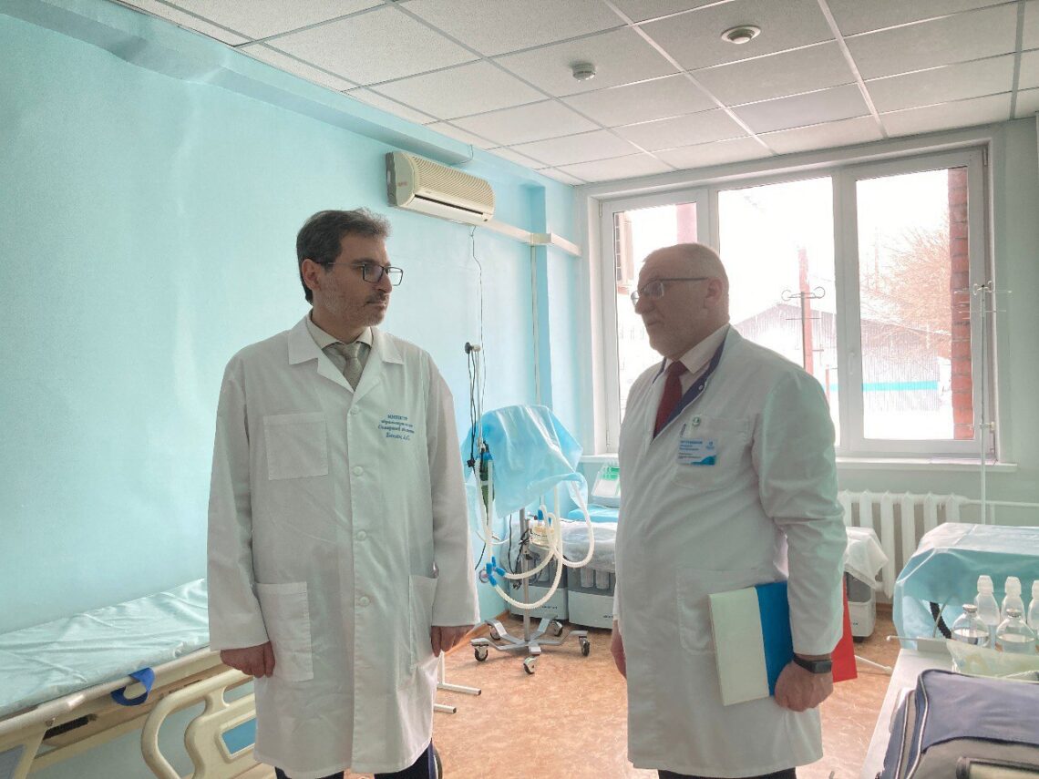 Клиническую больницу № 1 в Тольятти посетил Армен Бенян